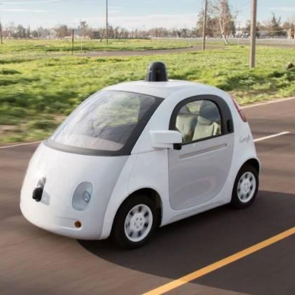 Carro autônomo da Google se envolve em 1º acidente com feridos